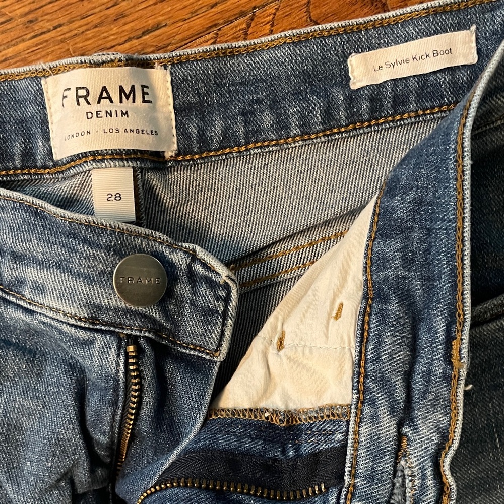 Frame Denim woMen's Classic crop Blue Bootcut Jeans